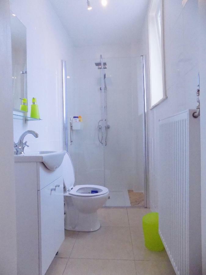 La Lodelinsartoise - Meuble De Vacances 3 Cles Charleroi Eksteriør bilde