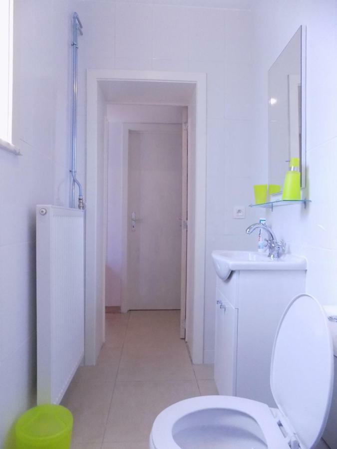 La Lodelinsartoise - Meuble De Vacances 3 Cles Charleroi Eksteriør bilde